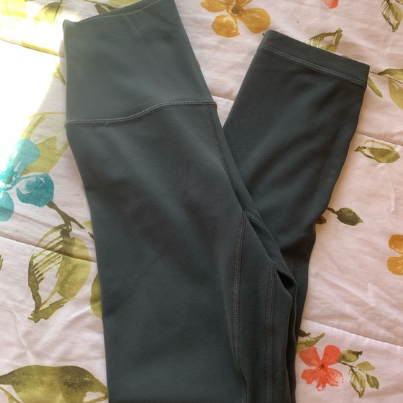 Melanite lululemon leggings - Picture 2 of 5